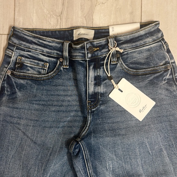 New KanCan Dark Wash Mid Rise Wide Leg Jeans size 5 / 26.  NWT - Picture 2 of 8